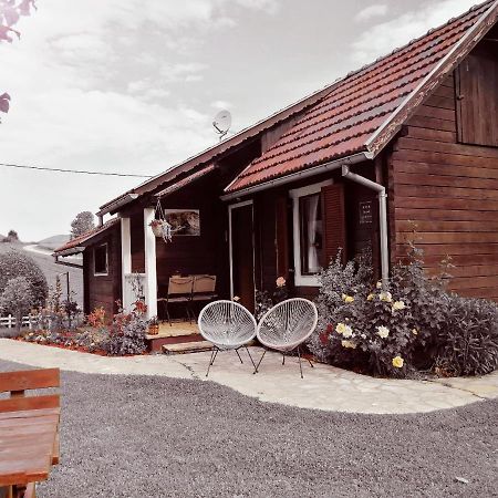 Wooden House Nela Near Plitvice Lakes Smoljanac Exterior foto