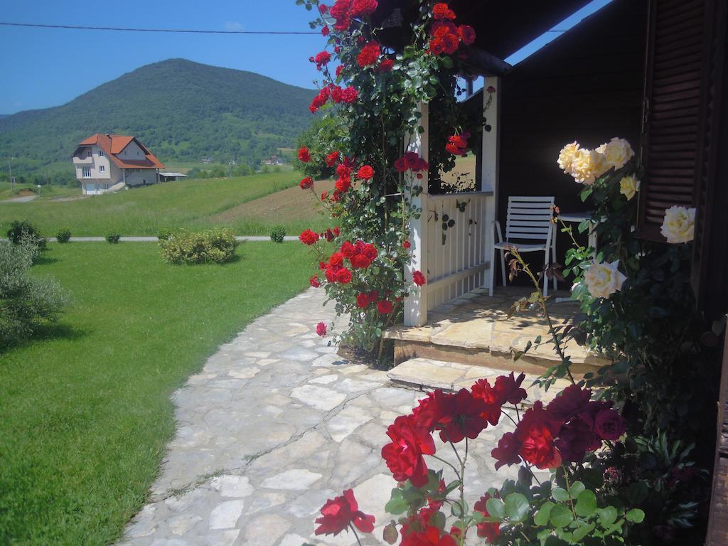 Wooden House Nela Near Plitvice Lakes Smoljanac Exterior foto